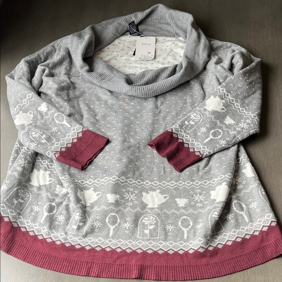 Torrid Gray and Burgundy Off-the-Shoulder Sweater flaws New Size 2X Disney Belle - Picture 12 of 13